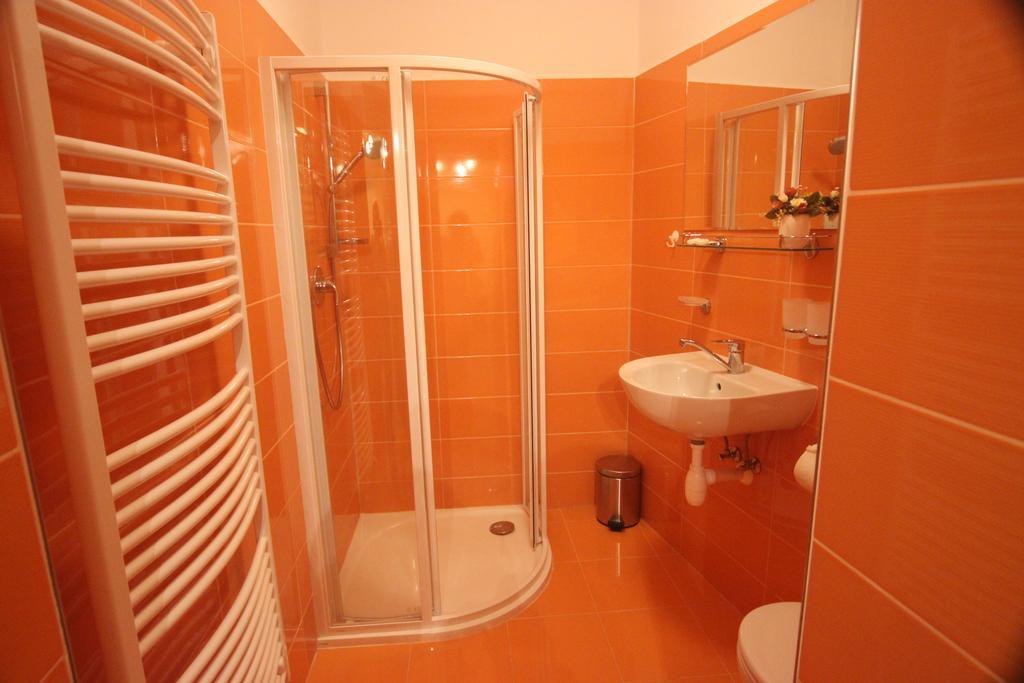 Hotel Pelikan Trebon Bilik gambar